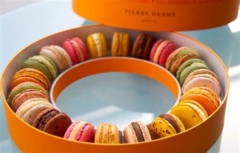 pierre hermé macarons collection.